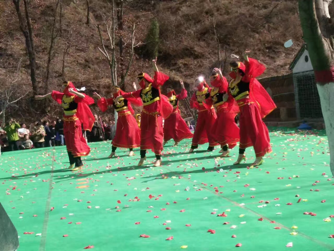 鄉(xiāng)村旅游季啟動儀式上的舞蹈